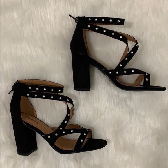 BLACK studded sandals black faux suede size 6.5 block heels Roman gladiators - Picture 3 of 6